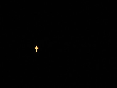 Kříž v noci